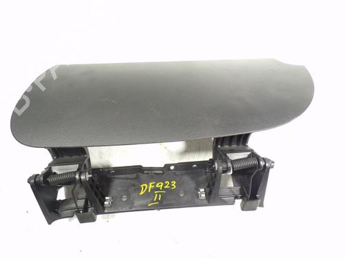 Used Glove box Glove box LANCIA VOYAGER MPV (404_) 2.8 CRD (RT, 53) (178 hp) 7235943 7235943