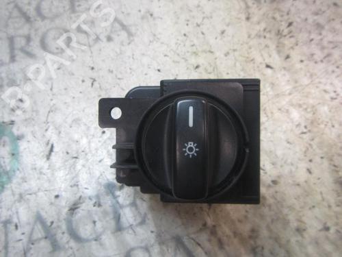 Used Headlight switch Headlight switch MERCEDES-BENZ B-CLASS Sports Tourer (W245) [2005-2011] 3830379 3830379