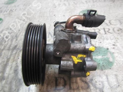 Used Steering pump Steering pump 3835868 3835868