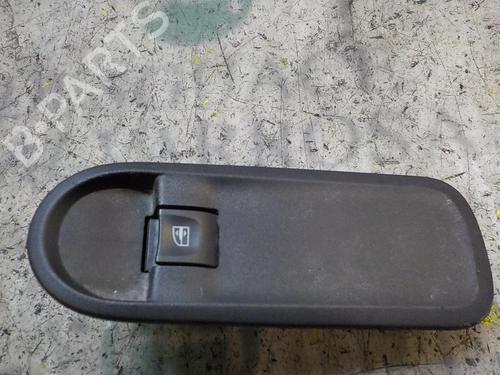 Used Right front window switch Right front window switch DACIA DUSTER (HS_) 1.5 dCi (109 hp) 3849880 3849880