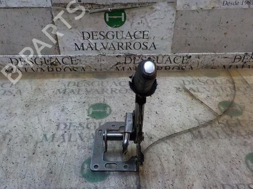 Frein à main FORD FOCUS II (DA_, HCP, DP) 1.6 TDCi (109 hp) 8771147