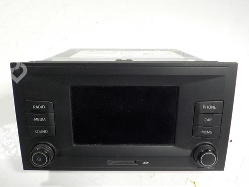 Used Radio Radio SEAT IBIZA IV (6J5, 6P1) 1.2 TSI (90 hp) 10141566 10141566