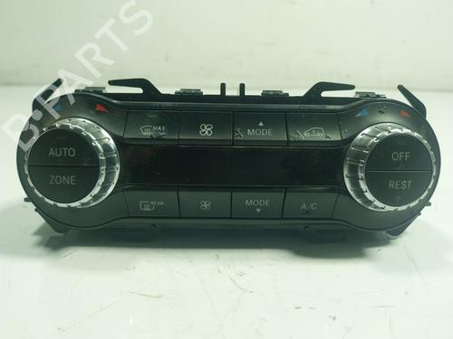 AC Styreenhet / Manøvreringsenhet MERCEDES-BENZ GLA-CLASS (X156) GLA 180 (156.942) (122 hp) 17110283