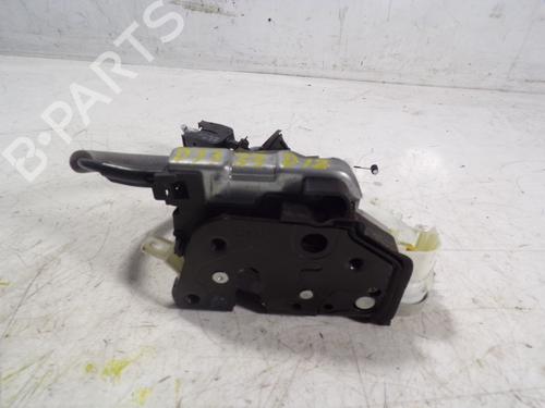 Fechadura frente esquerda AUDI A3 Sportback (8VA, 8VF) 1.0 TFSI (115 hp) 9763101