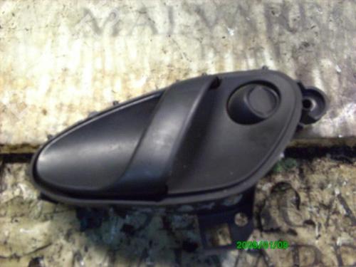 Venstre foran invendig håndtak CITROËN XSARA (N1) 1.6 16V (109 hp) 3784623