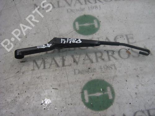 Used Rear windshield wiper arm TOYOTA RAV 4 I (_A1_) 2.0 (129 hp) 3786669