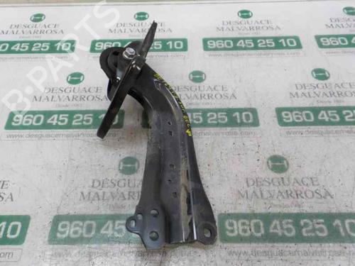 Used Right rear suspension arm Right rear suspension arm TOYOTA C-HR (_X1_) 1.8 Hybrid (ZYX10_, ZYX11_, ZYX10R, ZYX11R) (122 hp) 4747345 4747345