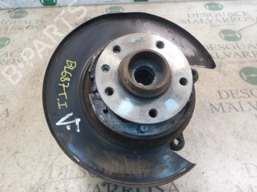 Used Left rear steering knuckle VW TOUAREG (7LA, 7L6, 7L7) 2.5 R5 TDI (174 hp) 3796484