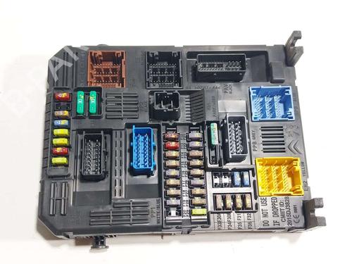 Used Fuse box Fuse box 38713493 38713493
