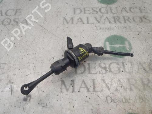 Used Clutch slave cylinder NISSAN MICRA III (K12) 1.2 16V (65 hp) 14271320