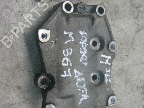 Used Engine mount Engine mount FIAT BRAVA (182_) 1.9 JTD (100 hp) 9086151 9086151