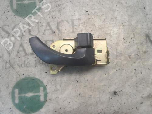 Used Front right interior door handle KIA SORENTO I (JC) 2.5 CRDi 4WD (140 hp) 3807046