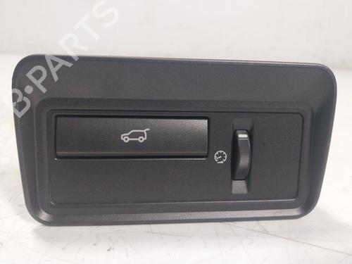 Used Tailgate handle Tailgate handle LAND ROVER RANGE ROVER EVOQUE (L538) 2.2 D 4x4 (150 hp) 19533899 19533899