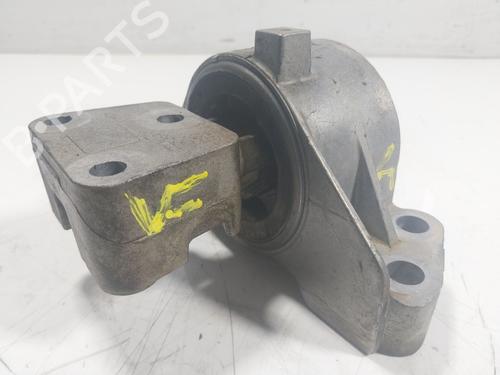 Used Engine mount Engine mount FIAT QUBO (225_) 1.3 D Multijet (225AXE1A, 225CXE1A, 225AXH1A, 225AXL1A,... (95 hp) 16722599 16722599