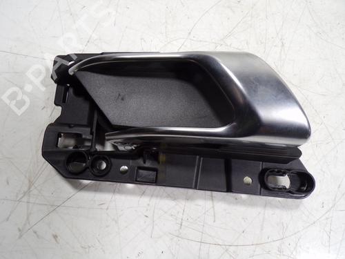 rear-right-interior-door-handle-porsche-macan-95b-20-95b837020gt8-95b837020-2014-15087144 main image
