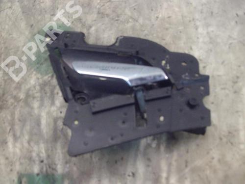 Used Front right interior door handle Front right interior door handle MERCEDES-BENZ E-CLASS (W210) E 290 Turbo-D (210.017) (129 hp) 3758362 3758362