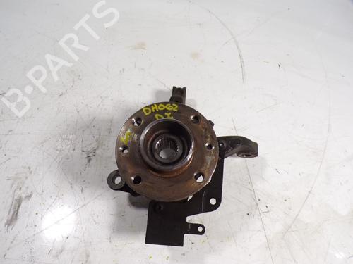 Achsschenkel links vorne RENAULT CAPTUR I (J5_, H5_) 0.9 TCe 90 (90 hp) 7780423