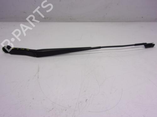 Front windshield wiper arm LAND ROVER DISCOVERY V (L462) D300 MHEV 4x4 LR083268