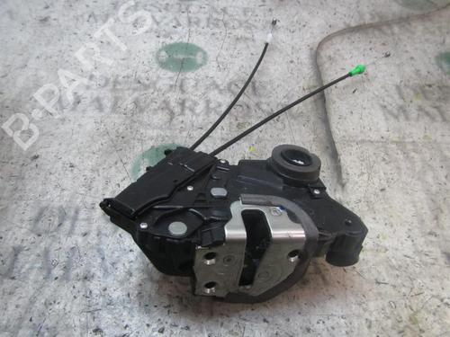 front-right-lock-toyota-yaris-_p9_-690300d140-2005-2006-2007-2008-2009-2010-2011-2012-2013-2014-3838737 main image