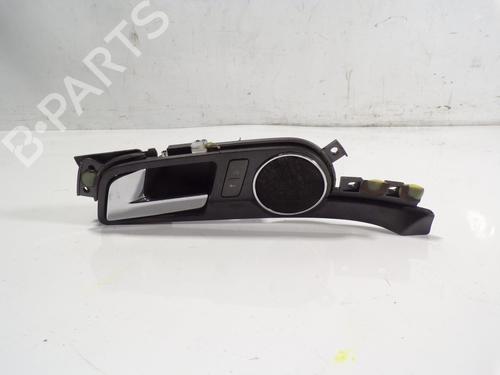 Used Front left interior door handle VW PHAETON (3D1, 3D2, 3D3, 3D4, 3D6, 3D7, 3D8, 3D9) 3.0 V6 TDI 4motion (240 hp) 8906475