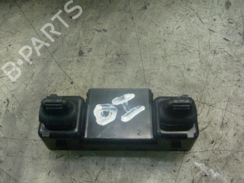 Used Left front window switch Left front window switch JEEP CHEROKEE (KJ) 2.5 CRD 4x4 (143 hp) 3775325 3775325