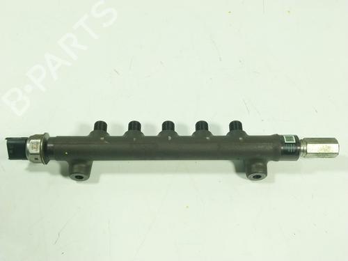 Used Injection rail Injection rail FIAT 500L (351_, 352_) 1.4 (199LYB1B) (95 hp) 32256461 32256461