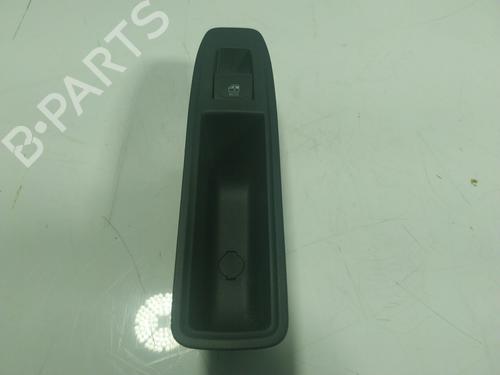 Used Left rear window switch Left rear window switch RENAULT CAPTUR II (HF_) [2020-2026] 17592394 17592394