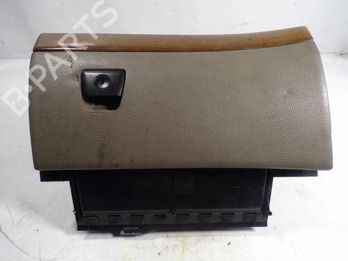 Used Glove box Glove box 7639420 7639420