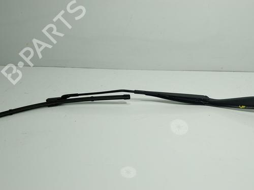 front-windshield-wiper-arm-bmw-xm-g09-2022-33729335 main image