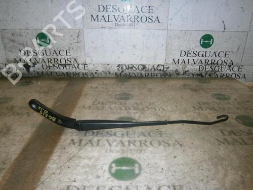 Used Front windshield wiper arm Front windshield wiper arm 3789551 3789551