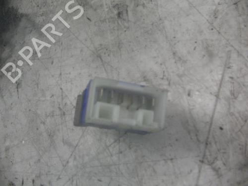 Used Left front window switch Left front window switch FIAT MAREA Weekend (185_) 1.9 TD 100 (185BX_) (100 hp) 3786139 3786139
