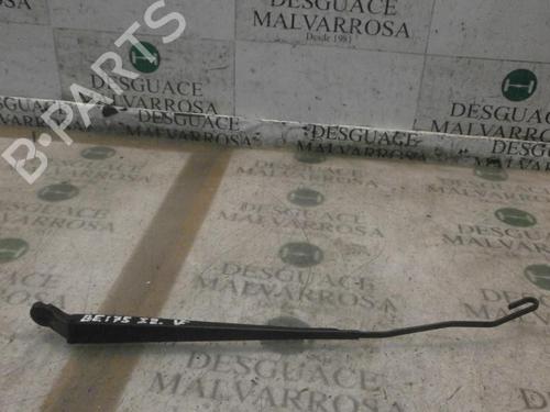 Used Front windshield wiper arm Front windshield wiper arm CITROËN XSARA PICASSO (N68) 2.0 HDi (90 hp) 3740823 3740823