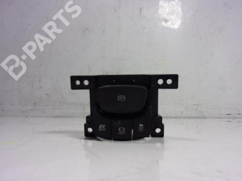 hand-brake-toyota-c-hr-_x1_-z5270513-84390f4350-z5270513-2016-10489645 main image