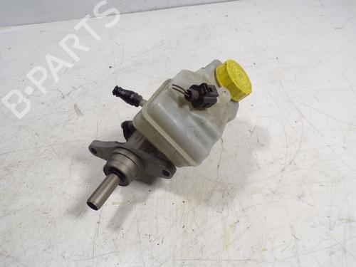 Used Brake master cylinder Brake master cylinder 7036385 7036385