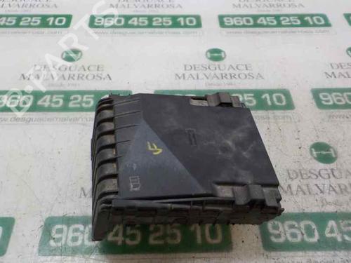 Used Fuse box Fuse box VW EOS (1F7, 1F8) 1.6 FSI (115 hp) 4386827 4386827