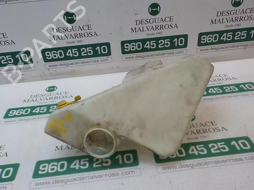 Used Windscreen washer tank Windscreen washer tank MERCEDES-BENZ VANEO (414) 1.7 CDI (414.700) (91 hp) 7411637 7411637