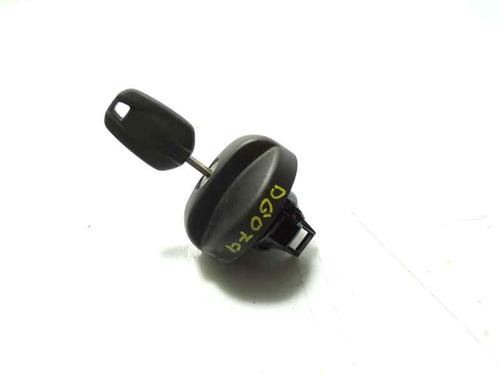 fuel-flap-peugeot-2008-i-cu_-2013-9531696 main image