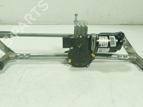 Used Front wiper motor Front wiper motor SEAT IBIZA V (KJ1, KJG) [2017-2026] 32456003 32456003