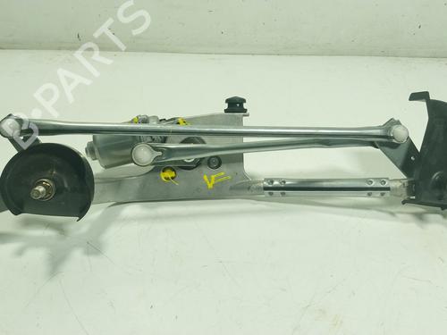 Used Front wiper motor Front wiper motor TOYOTA YARIS CROSS (MXP_) 1.5 Hybrid (MXPJ11) (131 hp) 31763109 31763109