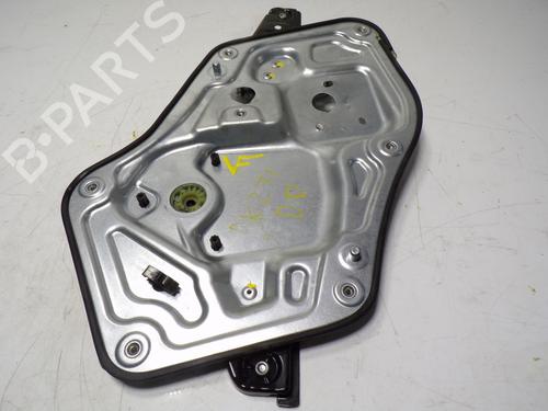 Used Front right window mechanism Front right window mechanism SKODA YETI (5L) 1.2 TSI (105 hp) 16128247 16128247