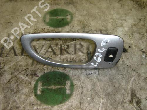 Used Right rear window switch Right rear window switch PEUGEOT 307 Break (3E) 2.0 HDI 90 (90 hp) 3738311 3738311