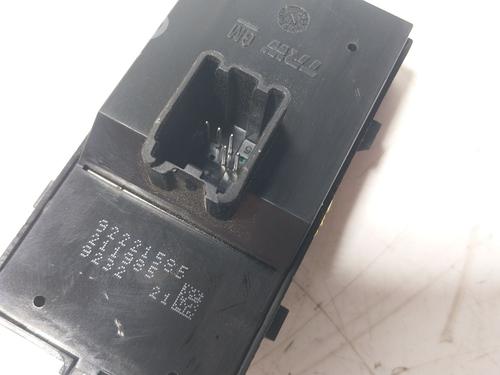 Right front window switch CHEVROLET CAMARO 6.2 | BP32376716I26 - Image 3