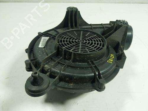 Used Heater blower motor Heater blower motor RENAULT ZOE (BFM_) ZOE (58 hp) 17920435 17920435