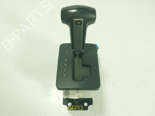 Used Gear lever Gear lever VW TOUAREG (7LA, 7L6, 7L7) 3.0 V6 TDI (225 hp) 35752183 35752183