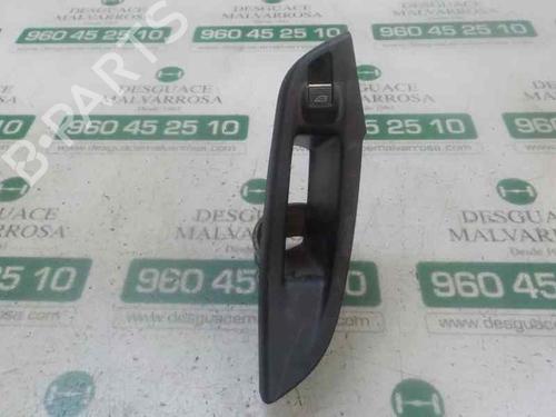 Used Right rear window switch FORD FOCUS III [2010-2020]  5775874