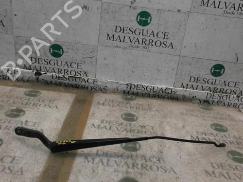 Used Front windshield wiper arm FORD FIESTA V (JH_, JD_) 1.6 TDCi (90 hp) 3790930