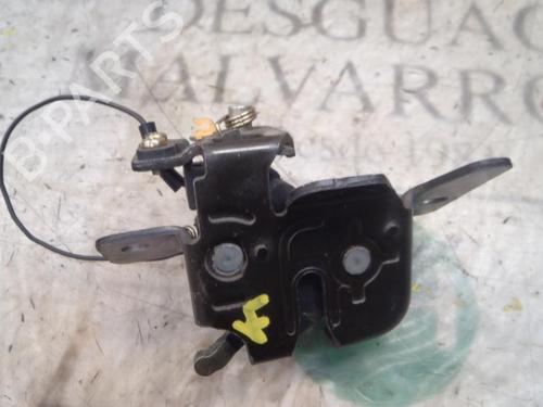 Used Tailgate lock MAZDA 323 F VI Hatchback (BJ) 1.9 16V (BJ14) (114 hp) 3826644