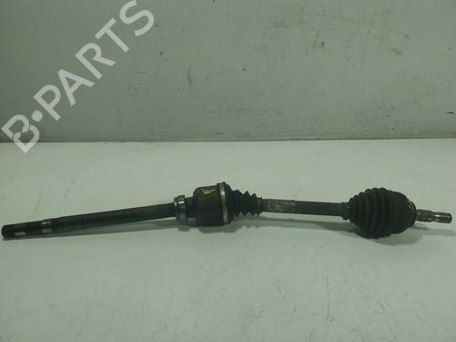 Used Right front driveshaft Right front driveshaft PEUGEOT 5008 (0U_, 0E_) 2.0 HDi 150 / BlueHDi 150 (150 hp) 18106437 18106437