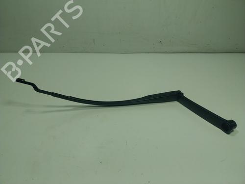 Used Front windshield wiper arm Front windshield wiper arm 17784394 17784394