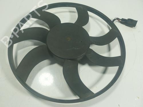 Used Radiator fan BMW 5 (F10) 525 d (204 hp) 17723482